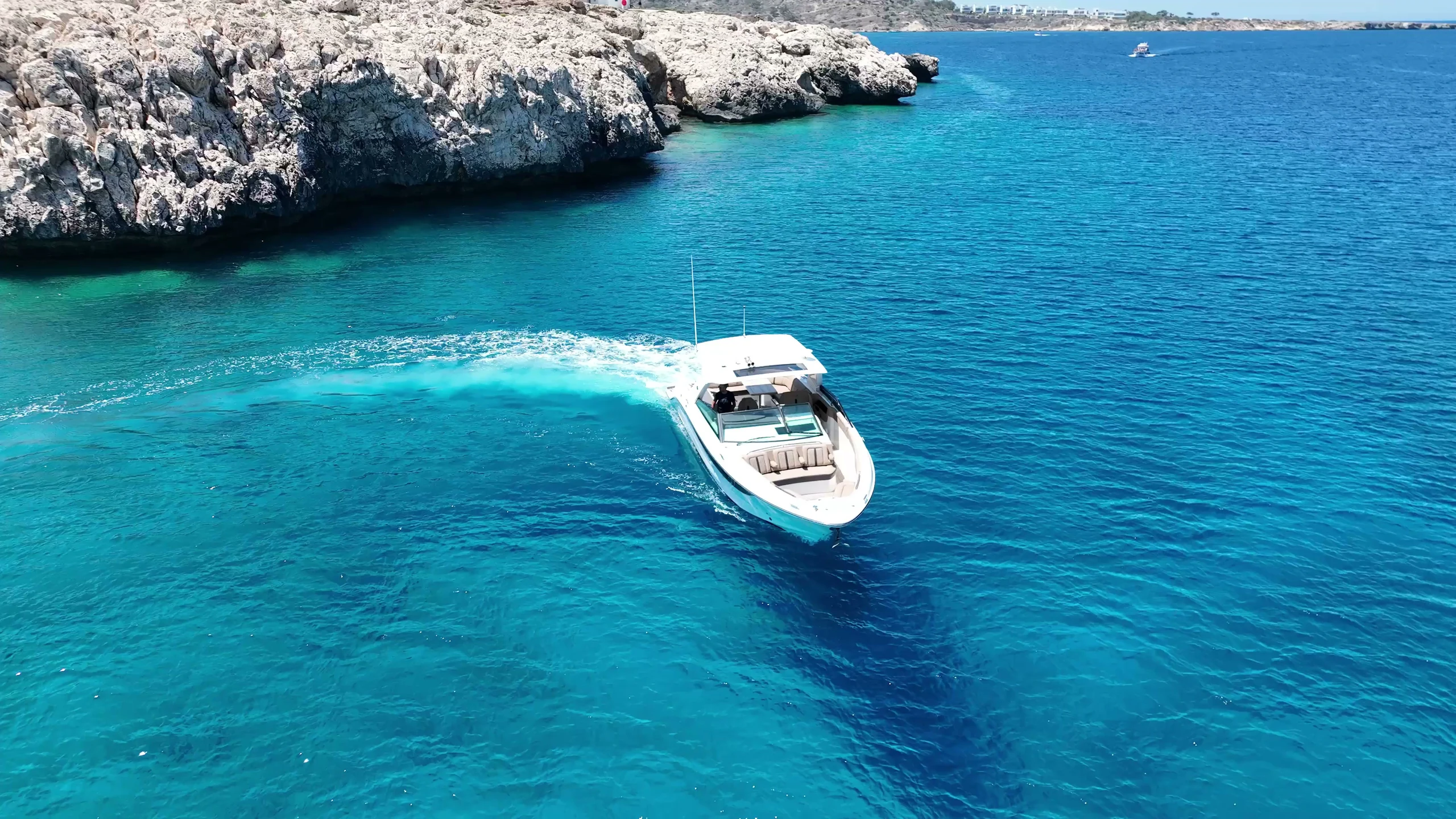 Sea Ray SLX 400 — video